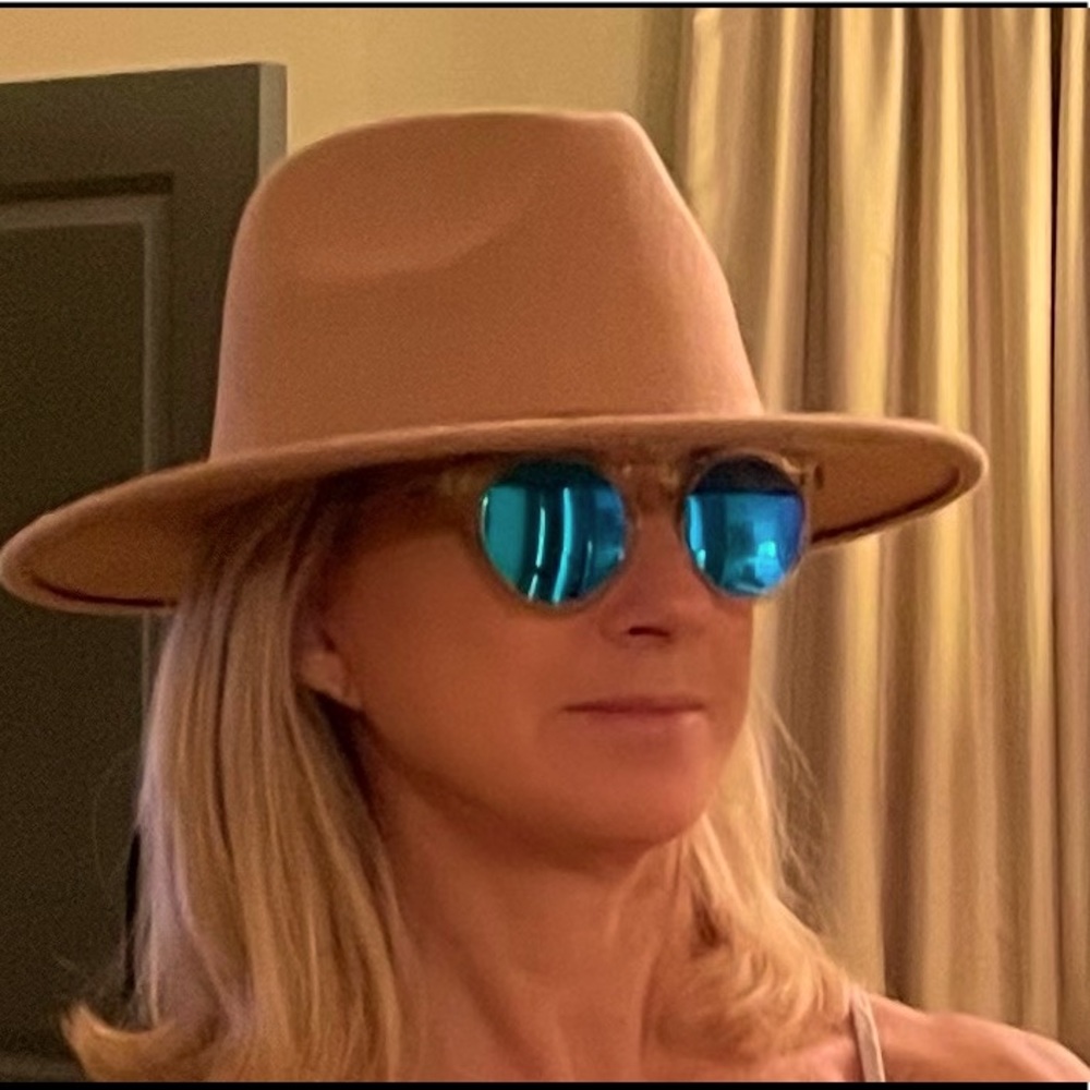 Felt fedora hat